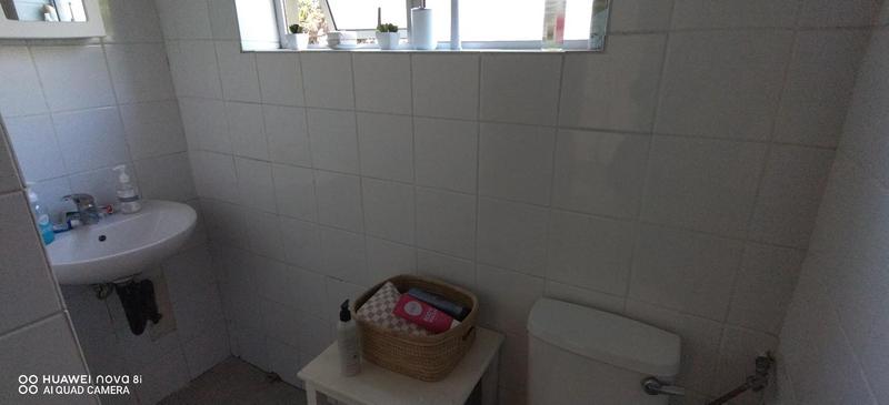 To Let 2 Bedroom Property for Rent in Muizenberg Western Cape